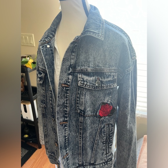 Howling Wolf Denim Jacket - Picture 4 of 8
